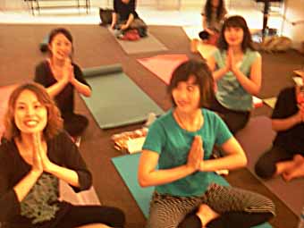 YOGAワークショップ_e0158970_1328356.jpg