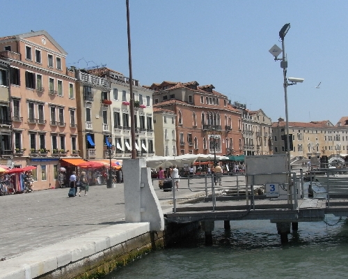 f0006510_2110446.jpg