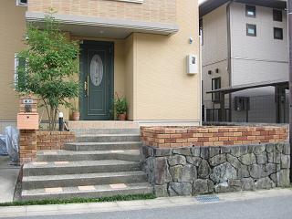 花壇完成しました^0^_e0128446_17263072.jpg