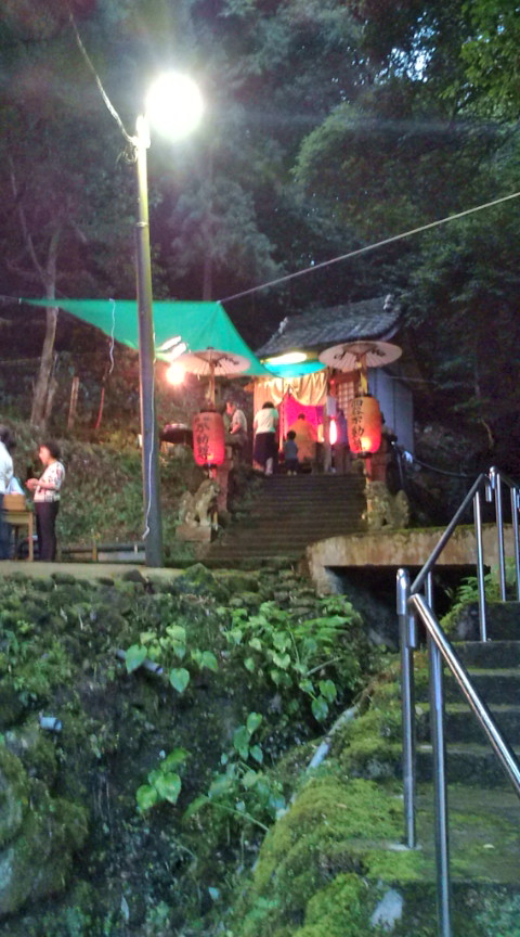西谷不動尊大祭_c0100949_1665788.jpg