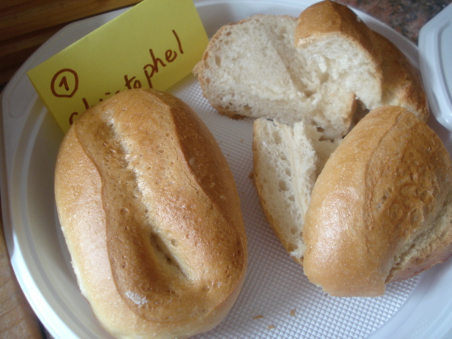 食べ比べ・Brötchen_c0193257_8213752.jpg