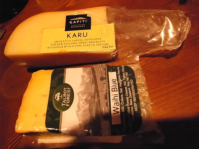 チーズたち_c0151965_1573168.jpg