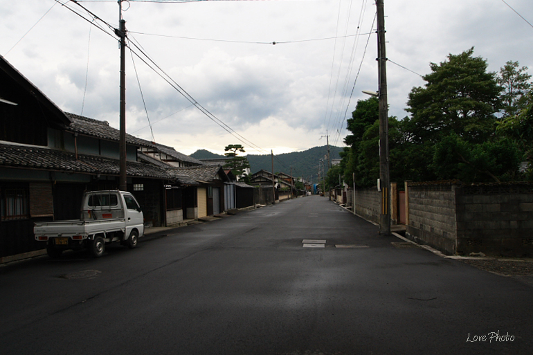 雨上がりの五個荘　（１）_a0116472_2252369.jpg