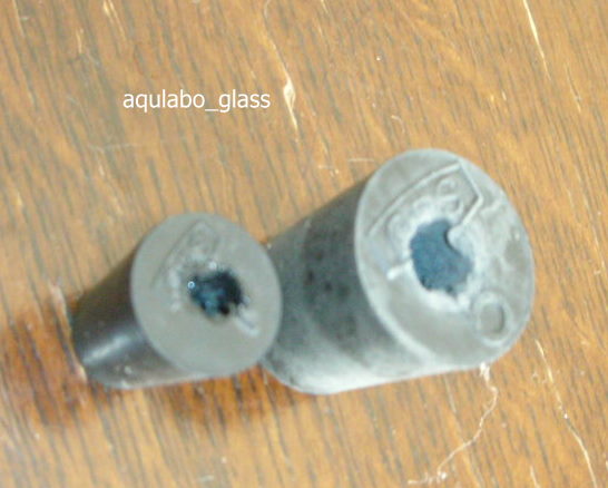 コードとゴム栓 四角 コードとゴム栓 四角