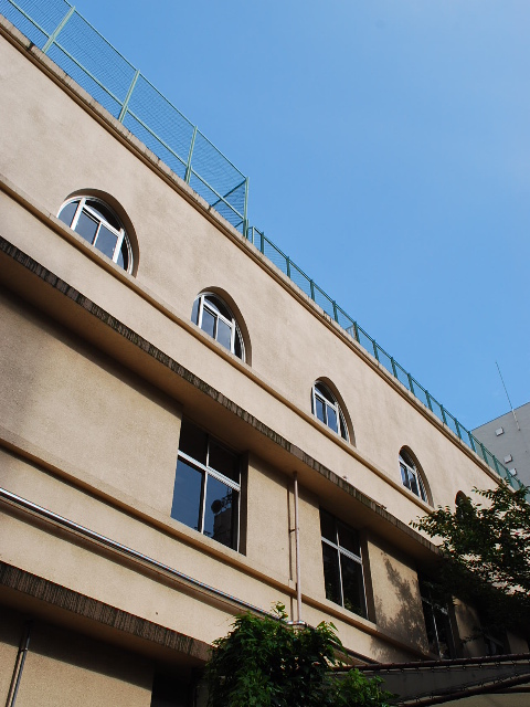 東京都台東区立黒門小学校(昭和モダン建築探訪)_f0142606_0104943.jpg