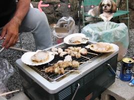 お外で「焼き貝？」_d0140668_9245733.jpg