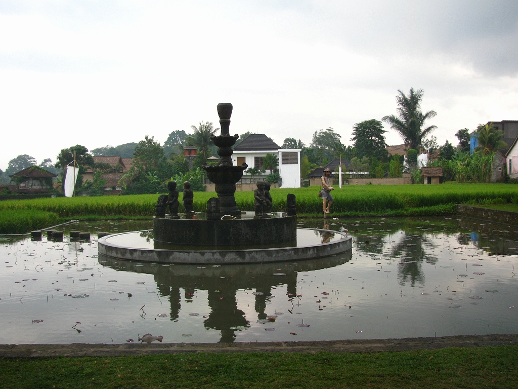 e0024081_1341677.jpg
