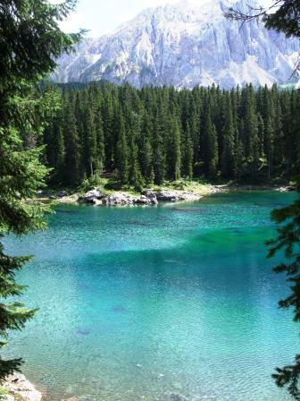 カレッツァ湖 Lago Di Carezza Karersee オルガニスト愛のイタリア山小屋生活