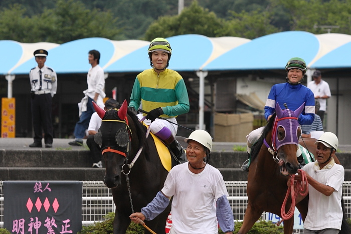 2009年7月19日(日) 高知競馬 2R Eイ_a0077663_17574236.jpg