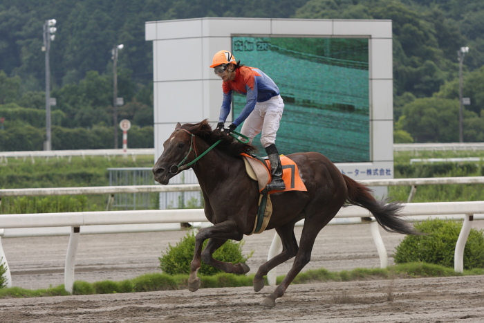 2009年7月19日(日) 高知競馬 2R Eイ_a0077663_17583799.jpg