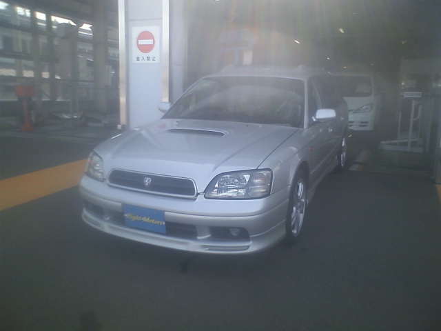 エルグランドが入庫しております!!(エイトモータース店)_c0161601_209225.jpg