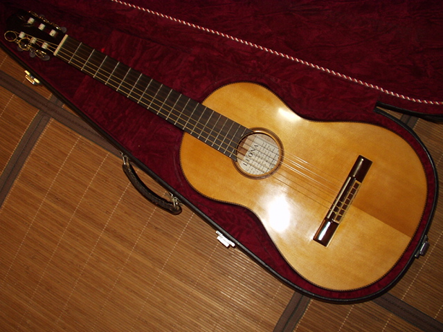 Leona トーレスレオナモデル Guitar Gallery Leona トーレスレオナモデル Guitar Gallery