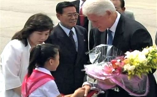 ビル・クリントン 米記者解放交渉の特命で北朝鮮へ_d0123476_18141720.jpg