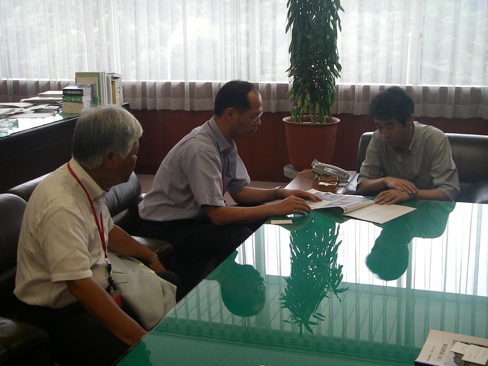 国土交通省へ_d0047811_23214118.jpg