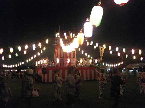 自衛隊夏祭り_e0152357_22201513.jpg