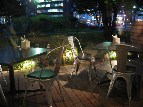 外苑前の夜♪_f0054260_0284653.jpg