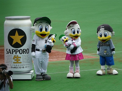 マーくん 心ここにあらず・・・_b0166128_121090.jpg