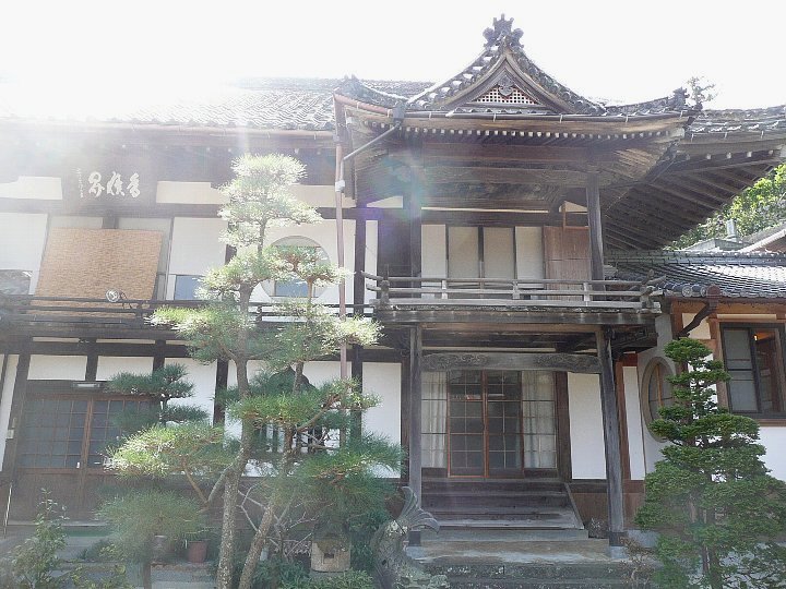 八幡浜市の和風建築 レトロな建物を訪ねて