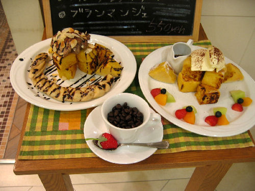 ほっこりカフェ「WEEKEND BRUNCH」_f0054260_2036496.jpg