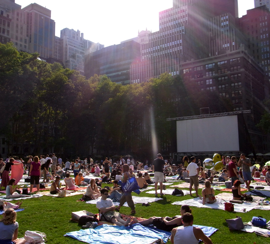 Bryant Park Summer Film Festival 2009 _b0007805_1191271.jpg