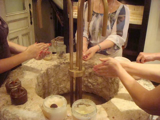 d0100880_9355350.jpg