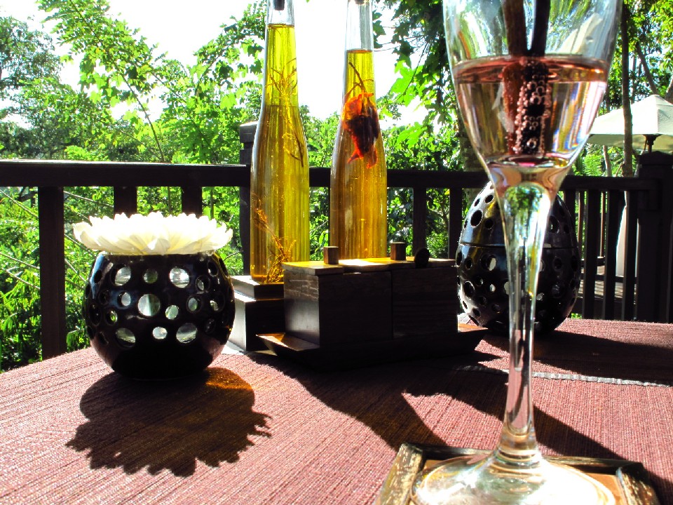 憧れの地♪～KAYU MANIS UBUD Private Villa & Spa（カユマニス・スィート見学＆ランチ編）_e0142189_291311.jpg