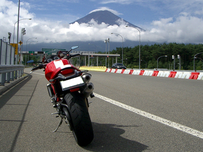 a0127781_2362472.jpg