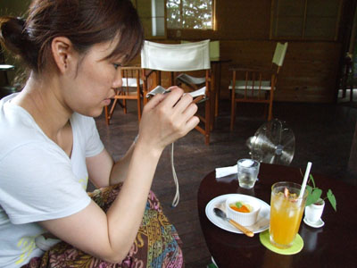 すでにあなたは加計呂麻人♪_e0028387_0484838.jpg