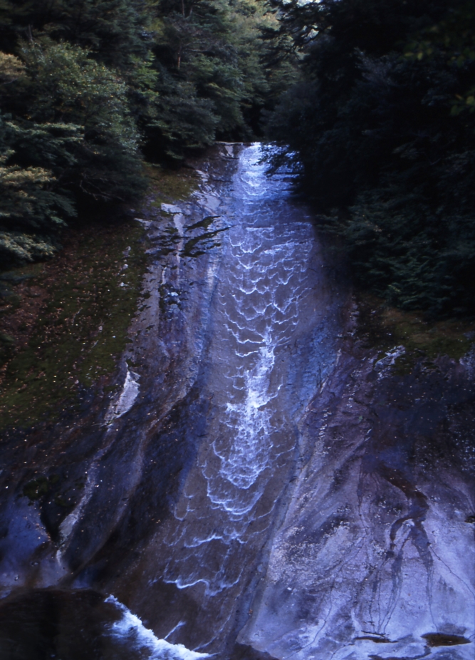 雪輪の滝　　愛媛県滑床渓谷_c0199468_0362372.jpg