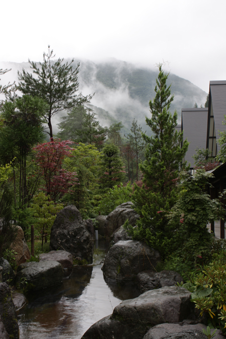 信州の旅　3　「雨のお宿」_f0128096_8141962.jpg