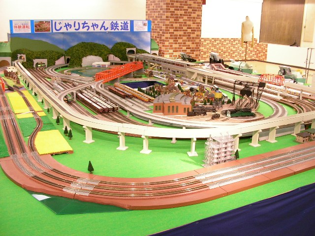 阪急百貨店　鉄道フェスティバル開始_a0066027_0123527.jpg