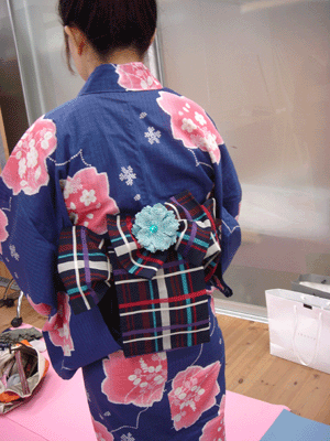 e0043367_0435246.gif