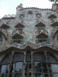 Casa Batllo (カザバトリョ）_d0026278_0234316.jpg