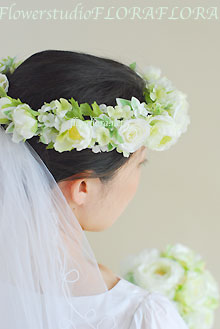 WEDDING FLOWER フローラフローラの花冠はいかが？_a0115684_1114100.jpg
