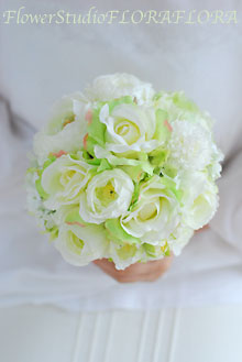 WEDDING FLOWER フローラフローラの花冠はいかが？_a0115684_11797.jpg
