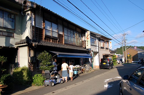b0097729_0481333.jpg