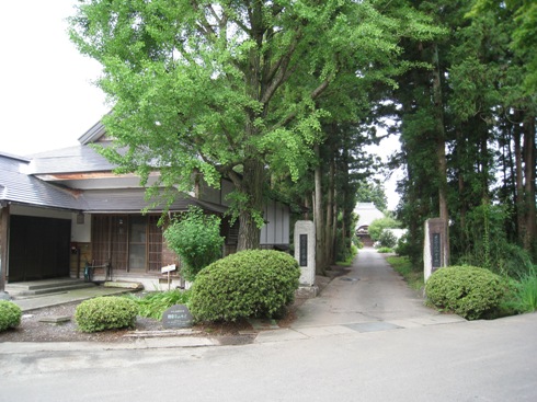 勝常寺_a0087378_5522113.jpg