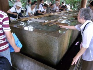 靖国参拝と昭和館見学_d0010496_1917537.jpg