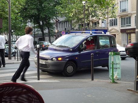 パリの車事情　その2（2008仏旅行44）_f0181127_165100.jpg