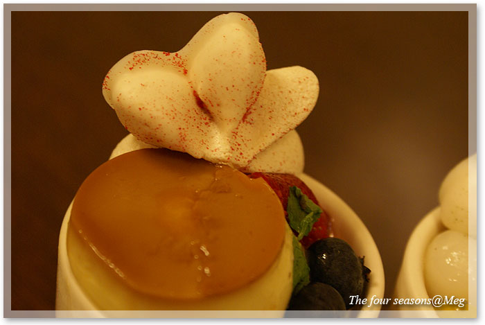 Giotto ジョトォ のケーキでおめでとう 人形町からごちそうさま