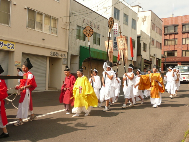 八幡宮祭典巡行行われる_f0171791_13225251.jpg