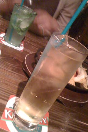 f0008505_2373691.jpg