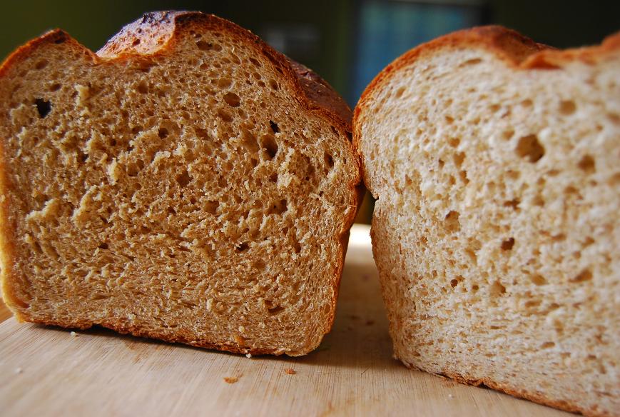 sourdough bread と イチゴ_f0111926_12391149.jpg