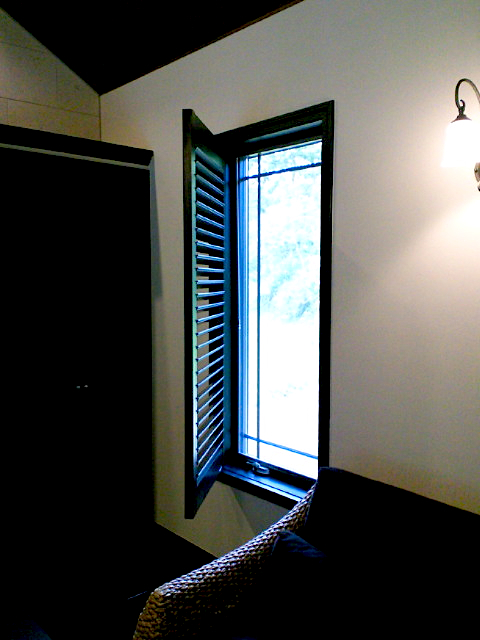 ナニック Wood Shutters/ウッドシャター施工例_c0157866_21393866.jpg