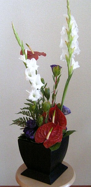 My Flower Arrangement （てらこや新聞52号 竹川のコーナーより）_c0115560_10464057.jpg