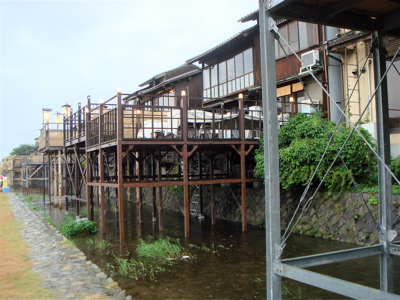 e0125762_0392679.jpg