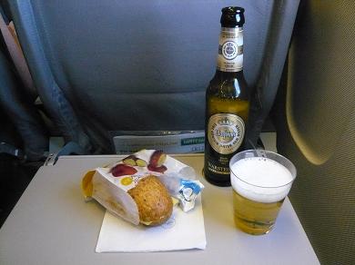 Lufthansaパリ→ミュンヘン便(LH4253) の機内食 [2009年夏・欧州 その2] _a0029277_0105922.jpg