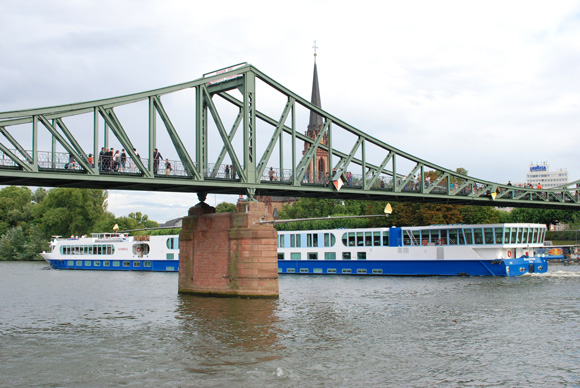 e0166398_0274579.jpg