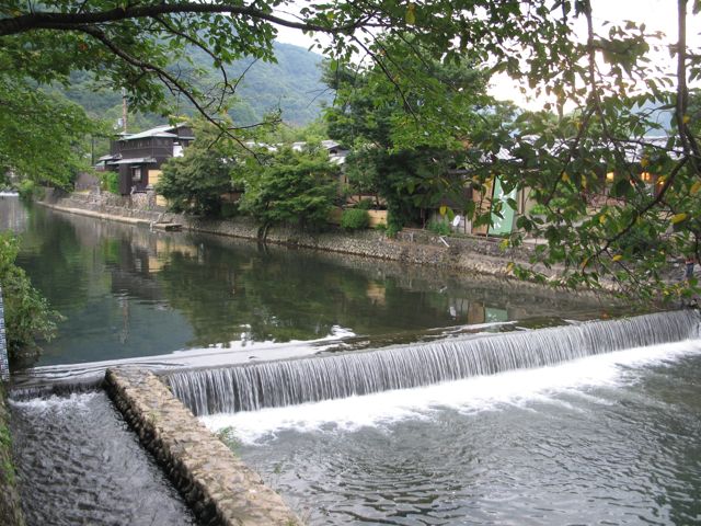 e0076349_1174398.jpg