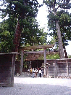 d0048332_2395718.gif